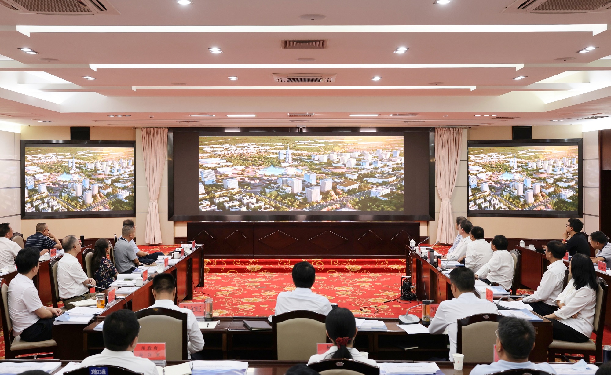 刘勇：高标准高质量高效率推进滇中楚雄大学城项目建设